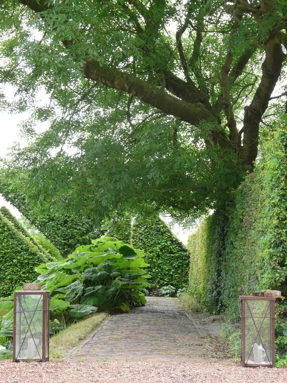 Bed and Breakfast Landgoedlogies Pabema Zuidhorn Экстерьер фото