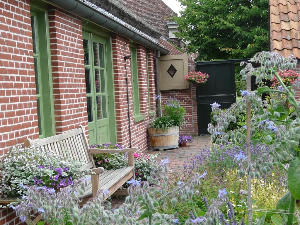 Bed and Breakfast Landgoedlogies Pabema Zuidhorn Экстерьер фото